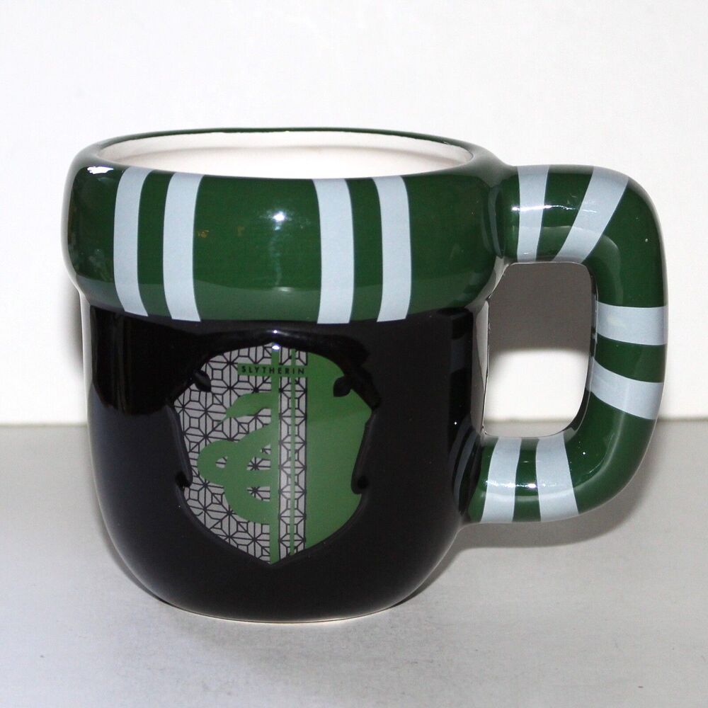 Harry Potter coffee tea mug Slytherin Half Moon Bay 12 oz black snake green